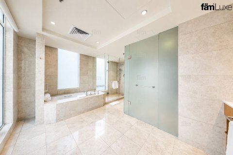 Apartment in DIFC, Dubai 4 bedrooms, 255.9 sq.m. № 109395 - photo 20