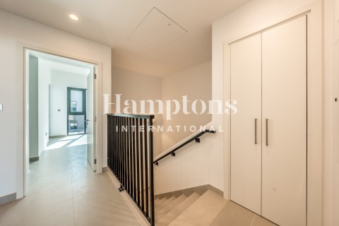 Adosado en Arabian Ranches 2, Dubai, 3 dormitorios, 140.00017585 m², № 112323 - foto 4