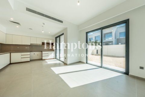 Adosado en Arabian Ranches 2, Dubai, 3 dormitorios, 140 m², № 112323