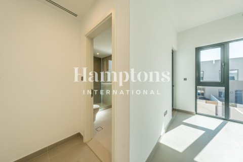 Adosado en Arabian Ranches 2, Dubai, 3 dormitorios, 140.00017585 m², № 112323 - foto 17