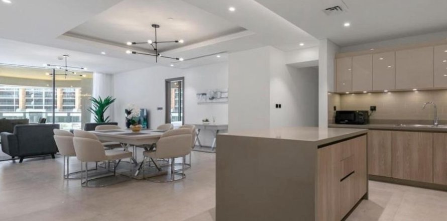 Квартира в Дубае, 3 спальни, 177.8м², № 89390