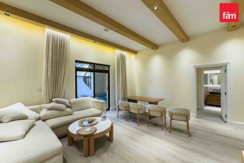 Appartement à Old Town, Dubai, 2 chambres, 232.1 m², № 139394 - photo 2