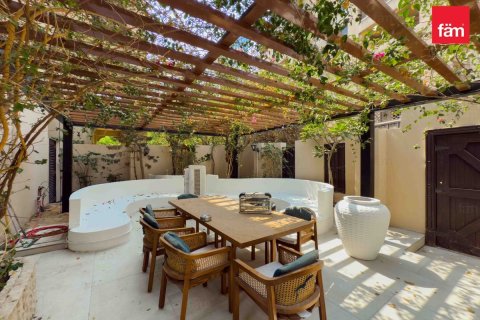 Appartement à Old Town, Dubai, 2 chambres, 232.1 m², № 139394 - photo 22