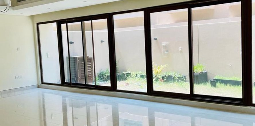 Вилла в Meydan, Дубай, 4 спальни, 218м², № 14330