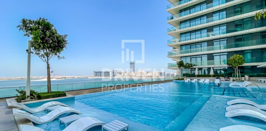 Apartment in EMAAR Beachfront, Dubai Harbour, Dubai 1 bedroom, 69.03 sq.m. № 135768