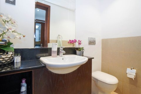 Apartment in 8 BOULEVARD WALK in Downtown Dubai (Downtown Burj Dubai), Dubai 2 bedrooms, 152 sq.m. № 69273 - photo 19