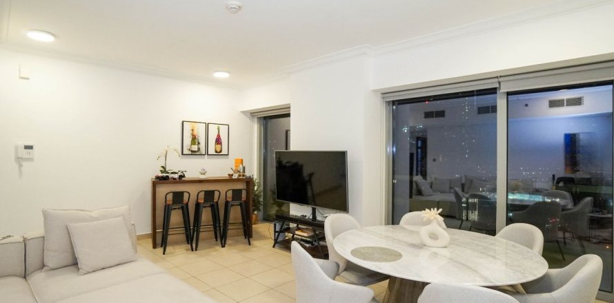 Apartment in 8 BOULEVARD WALK in Downtown Dubai (Downtown Burj Dubai), Dubai 2 bedrooms, 152 sq.m. № 69273