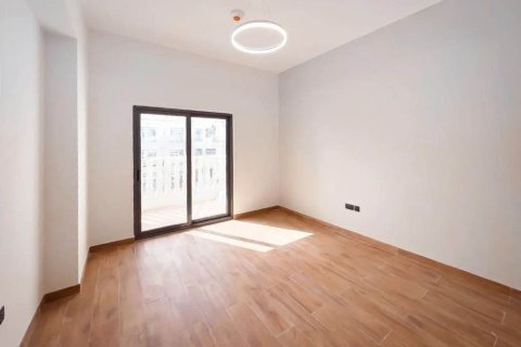 Apartment in NADINE RESIDENCES in Al Furjan, Dubai 2 bedrooms, 115 sq.m. № 69270 - photo 14