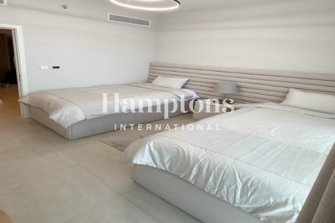 Apartment in Downtown Dubai (Downtown Burj Dubai), Dubai 2 bedrooms, 104.88748700 sq.m. № 105775 - photo 7