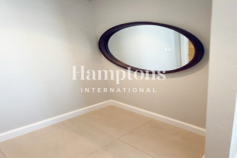 Apartment in Downtown Dubai (Downtown Burj Dubai), Dubai 2 bedrooms, 104.88748700 sq.m. № 105775 - photo 13