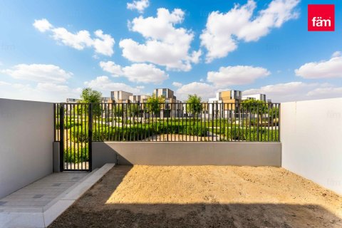 Adosado en Dubai, 3 dormitorios, 168 m², № 77817 - foto 7