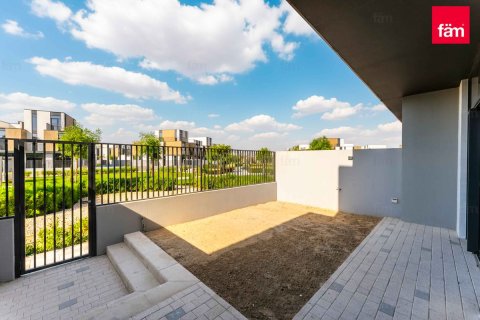 Adosado en Dubai, 3 dormitorios, 168 m², № 77817 - foto 10