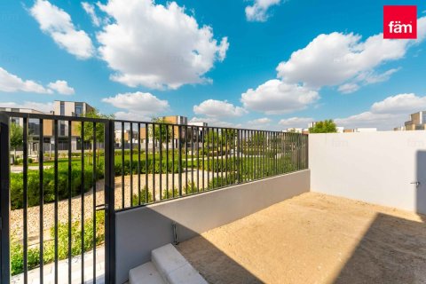 Adosado en Dubai, 3 dormitorios, 168 m², № 77817 - foto 8