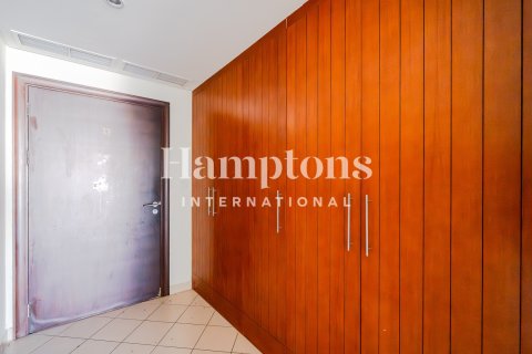 Apartment in The Views 1, The Views, Dubai 2 bedrooms, 131.73645400 sq.m. № 108919 - photo 4