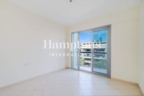 Apartment in The Views 1, The Views, Dubai 2 bedrooms, 131.73645400 sq.m. № 108919 - photo 12