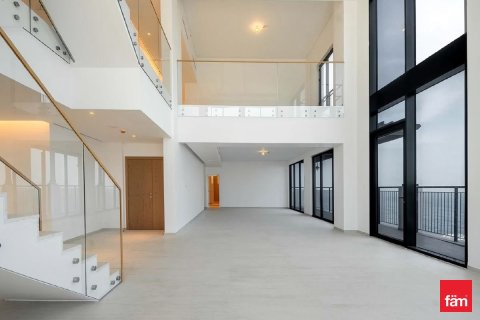 Penthouse in Dubai 5 bedrooms, 1054.5 sq.m. № 108969 - photo 2