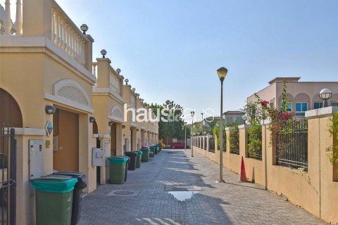 Townhouse in Jumeirah Village Triangle, Dubai 2 bedrooms, 152 sq.m. № 43932 - photo 10