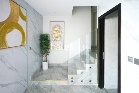 Townhouse in Jumeirah Village Triangle, Dubai 2 bedrooms, 152 sq.m. № 43932 - photo 4