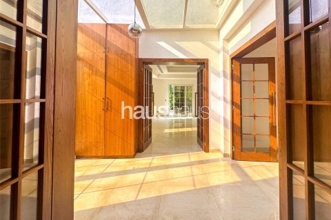 Villa en Emirates Hills, Dubai, 6 dormitorios, 860 m², № 43935 - foto 10