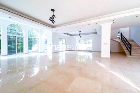 Villa en Emirates Hills, Dubai, 6 dormitorios, 860 m², № 43935 - foto 3