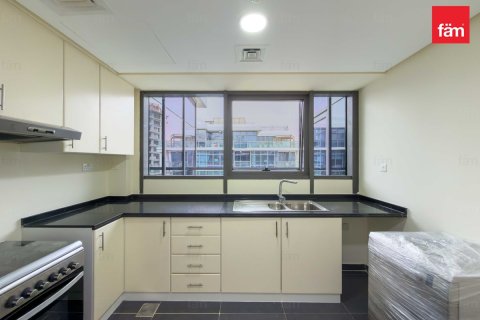 Снять в аренду квартиру в Дубае: 3 спальни, 184.4м², № 97613 - фото 4