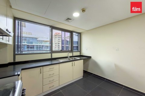 Снять в аренду квартиру в Дубае: 3 спальни, 184.4м², № 97613 - фото 6