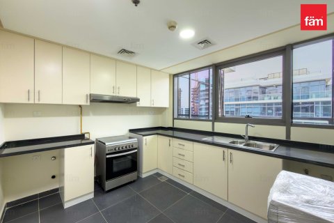 Снять в аренду квартиру в Дубае: 3 спальни, 184.4м², № 97613 - фото 5