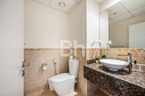 Apartment in Jumeirah Beach Residence, Dubai 2 bedrooms, 131 sq.m. № 57436 - photo 3