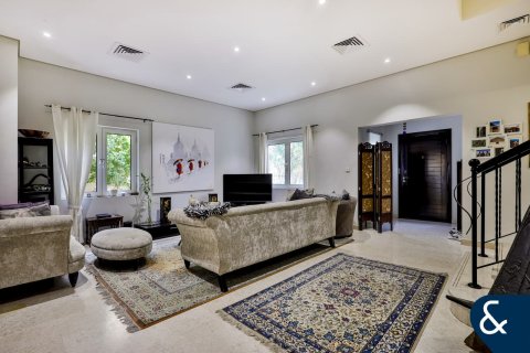 Villa en Hacienda, The Villa, Dubai, 5 dormitorios, 334 m², № 76000 - foto 2