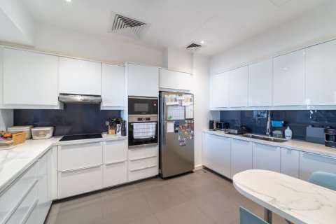 Apartamento en Palm Jumeirah, Dubai, 3 dormitorios, 211 m², № 123828 - foto 11