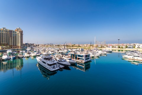 Apartamento en Palm Jumeirah, Dubai, 3 dormitorios, 211 m², № 123828 - foto 2