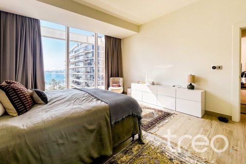 Apartment in Palm Jumeirah, Dubai 2 bedrooms, 123.93 sq.m. № 123534 - photo 8