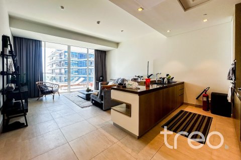 Apartment in Palm Jumeirah, Dubai 2 bedrooms, 123.93 sq.m. № 123534 - photo 16
