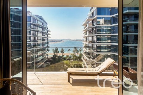 Apartment in Palm Jumeirah, Dubai 2 bedrooms, 123.93 sq.m. № 123534 - photo 2