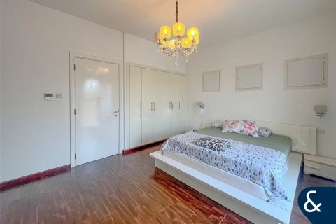 Купить виллу в The Springs, Дубай: 3 спальни, 210м², № 91375 - фото 10