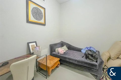 Купить виллу в The Springs, Дубай: 3 спальни, 210м², № 91375 - фото 7