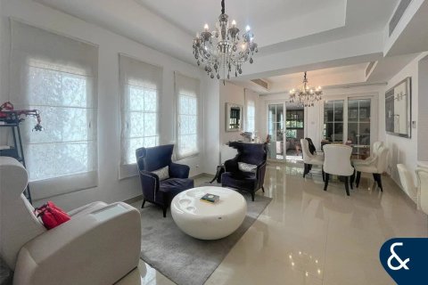 Купить виллу в The Springs, Дубай: 3 спальни, 210м², № 91375 - фото 9