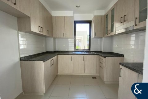 Купить виллу в Mira Oasis, Рим, Дубай: 3 спальни, 238м², № 91306 - фото 11