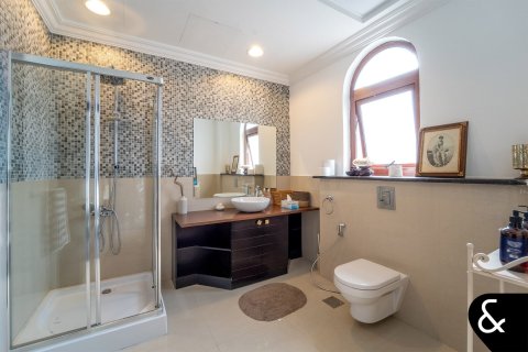 Villa in Jumeirah Golf Estates, Dubai 5 bedrooms, 929 sq.m. № 91376 - photo 22