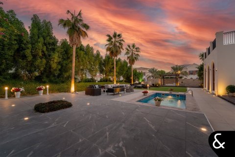 Купить виллу в Джумейра Гольф Эстейтс, Дубай: 5 спален, 929м², № 91376 - фото 3