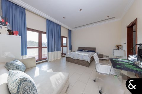 Купить виллу в Джумейра Гольф Эстейтс, Дубай: 5 спален, 929м², № 91376 - фото 18