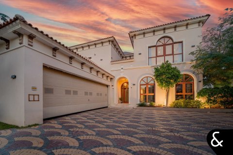 Купить виллу в Джумейра Гольф Эстейтс, Дубай: 5 спален, 929м², № 91376 - фото 9