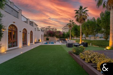 Купить виллу в Джумейра Гольф Эстейтс, Дубай: 5 спален, 929м², № 91376 - фото 4