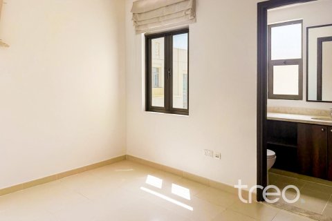 Villa in Mira Oasis 3, Reem, Dubai 4 bedrooms, 263.29 sq.m. № 119956 - photo 10