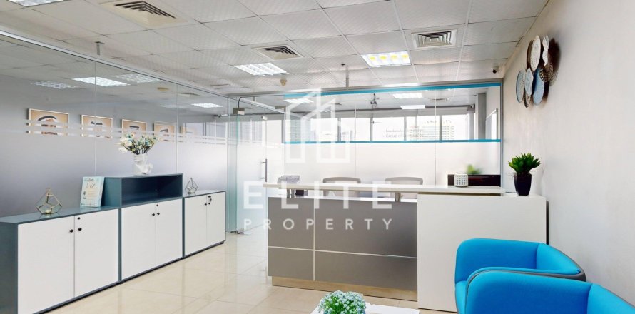 Bureau à Dubai, 104 m², № 37239