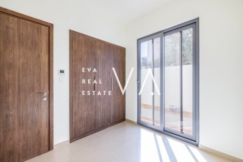 Maison de ville à Dubai, 4 chambres, 201.87 m², № 52816 - photo 2