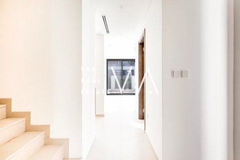 Maison de ville à Dubai, 4 chambres, 201.87 m², № 52816 - photo 4