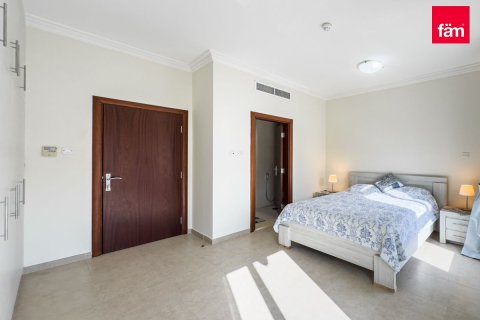 Villa in Dubai 3 bedrooms, 306.6 sq.m. № 72144 - photo 10