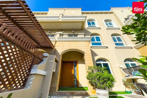 Villa in Dubai 3 bedrooms, 306.6 sq.m. № 72144 - photo 4
