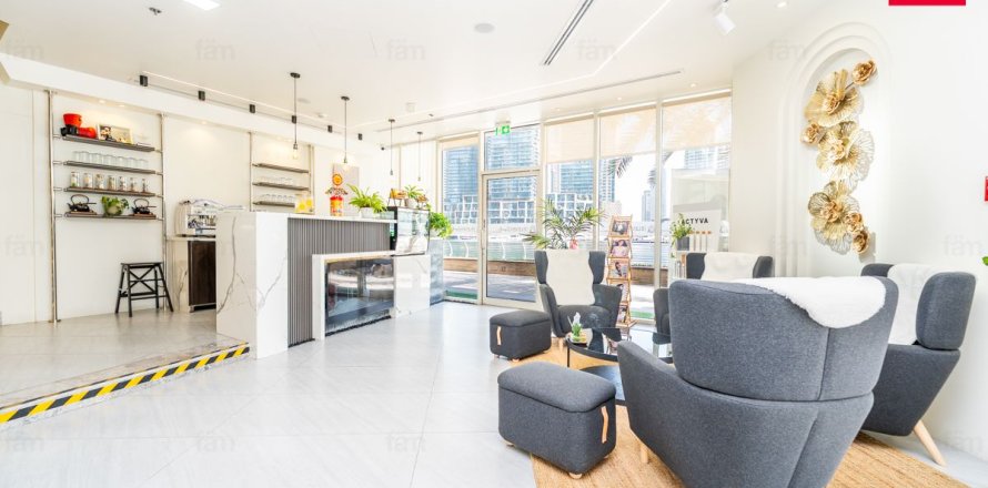 Shop in Dubai Marina, Dubai 511.2 sq.m. № 72146